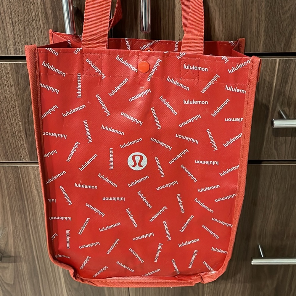 Lululemon bag - Picture 2 of 3
